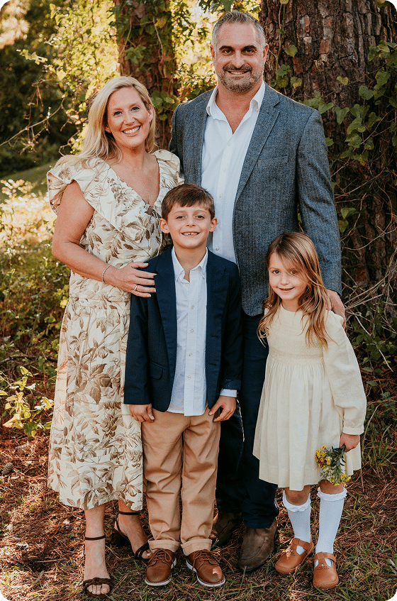 full-shot-woman-reading (1)